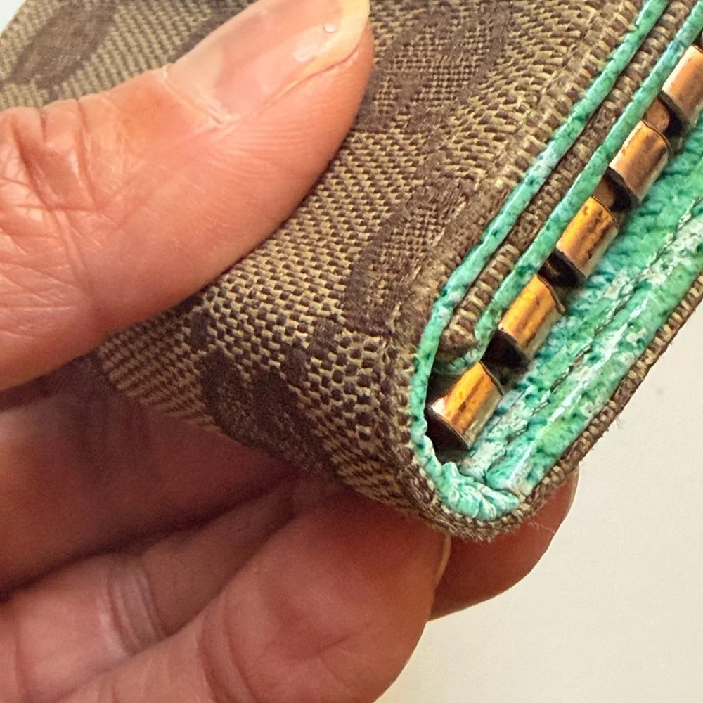 Gucci Canvas Key Case with Turquoise Trim and Gold Studs (COA included) - Picture 8 of 12